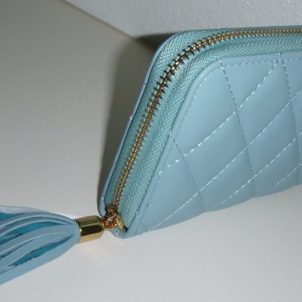 Women's-  Alyssa, Blue quilted wristlet wallet